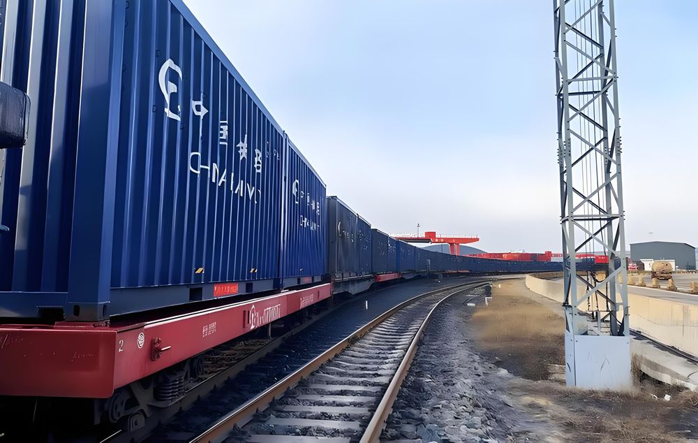 Container chassis trailer road-ready angle