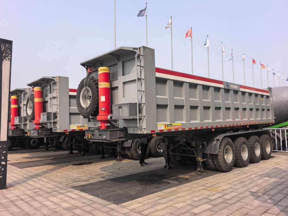 U-shape rear dump semi-trailer export delivery angle
